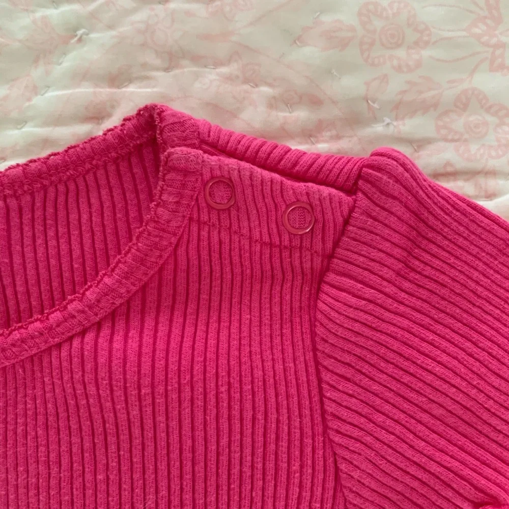 Children's Place Shirt Baby Girls 12 Months Hot Pink Ribbed Scalloped Stretchy